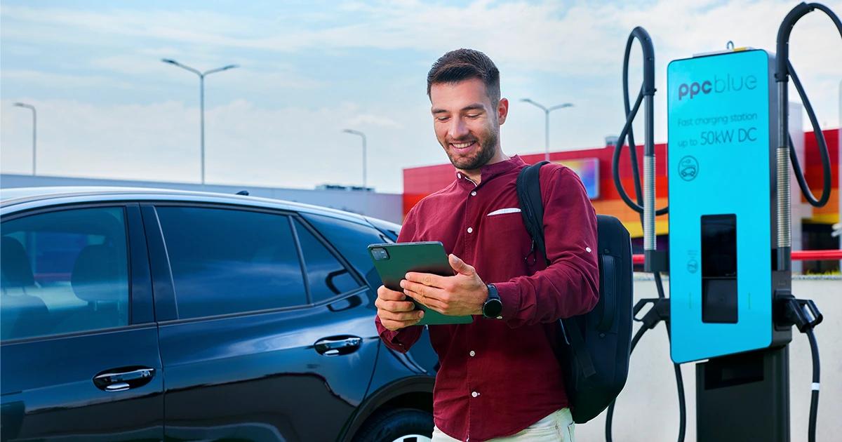 Client PPC blue România care folosește aplicația mobilă